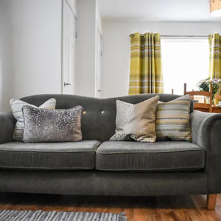 בית נופש Bumblebee *